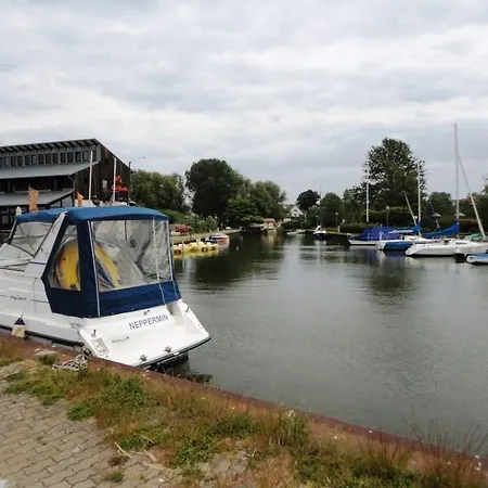 Neptun Apartamento *